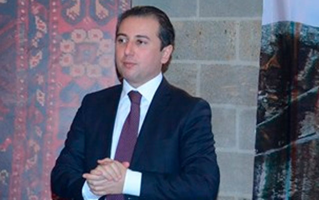 DTX-nin saxladığı rəis müğənnilərə bu şərti qoyubmuş