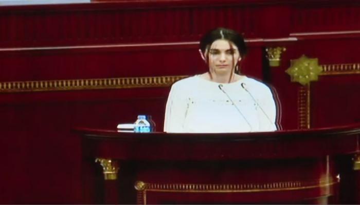 Deputatlardan şuşalı qızın parlamentdəki çıxışına REAKSİYA