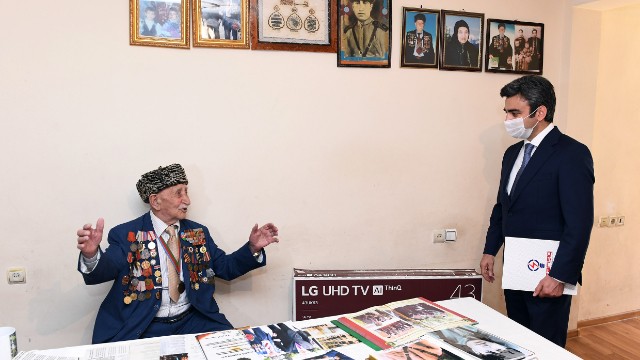 “Azərişıq” ASC veteranlara hədiyələr təqim etdi - FOTOLAR