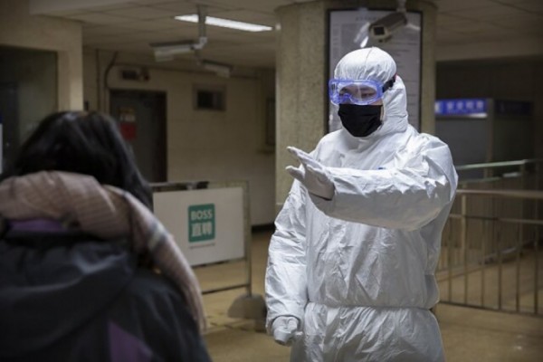 Koronavirus xəstəsi xəstəxanadan qaçdı