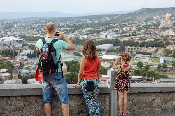 Bu ölkə turistlərdən tibbi arayış tələb edəcək