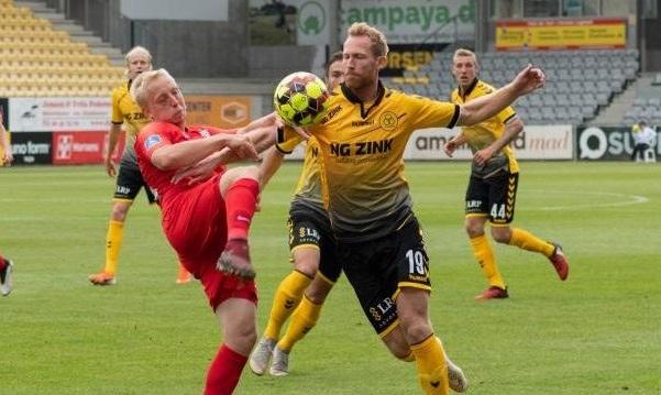 Avropada daha bir ölkə futbol çempionatını bərpa edir