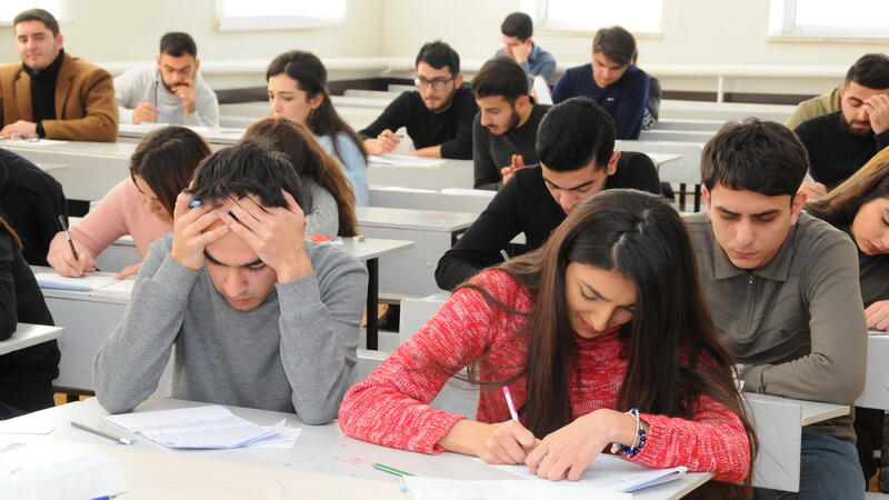 Ali təhsil müəssisələrinə sənəd qəbulu BAŞLADI