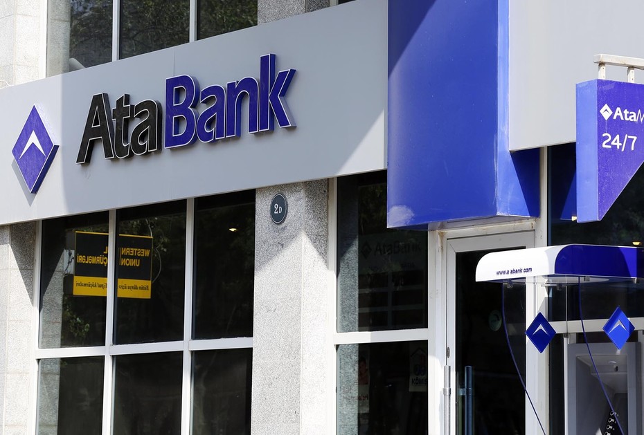 Hüquqi və fiziki şəxslərə “Atabank”la bağlı da müraciət olundu