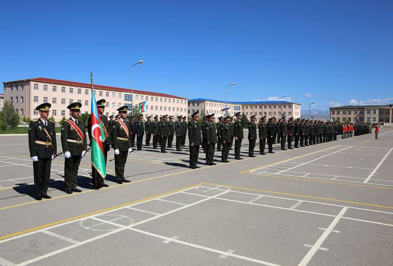 Naxçıvanda zabitlərin buraxılış mərasimi keçirilib