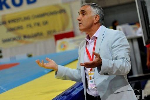 Azərbaycan milli komandasının sabiq baş məşqçisi koronavirusdan öldü