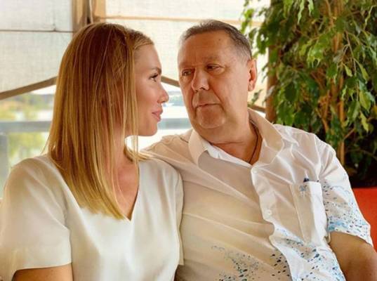 Azərbaycan klubunun keçmiş baş məşqçisi 70 yaşında ata olacaq