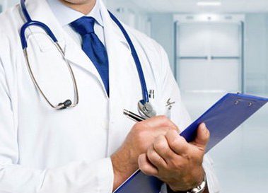 Koronavirusla mübarizə aparan həkimlərə əlavə pul ödənildi