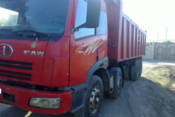 Azyaşlılardan ibarət dəstə 