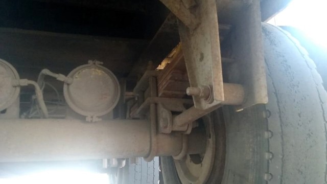 Sürücü İranda dərmanları burada gizlədib, Azərbaycana keçirdi - FOTOLAR