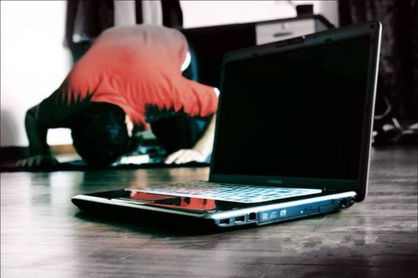 Komitə sədri: “Bayram namazı internet üzərindən qılınsın”