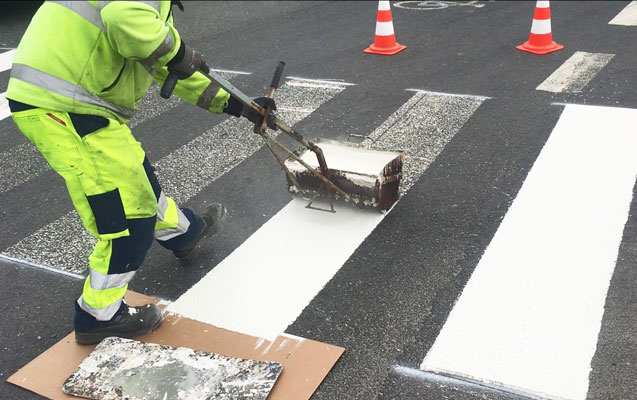 Bu yollarda təmir və rənglənmə işləri aparılır