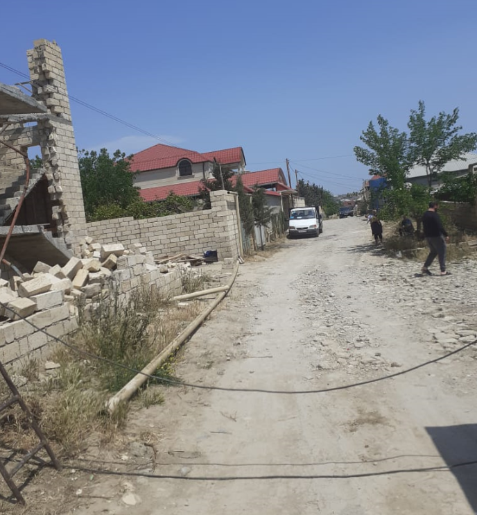 Sakinlər “Azəriqaz”a mane oldu, polis çağırıldı - FOTO