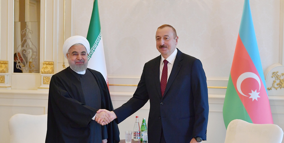 Ruhanidən İlham Əliyevə Respublika Günü TƏBRİKİ