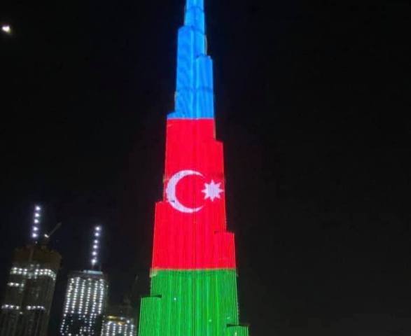 Azərbaycan bayrağı dünyanın ən hündür binasında