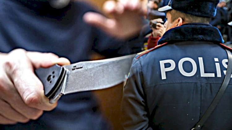 Azərbaycanda polis bıçaqlandı - FOTO