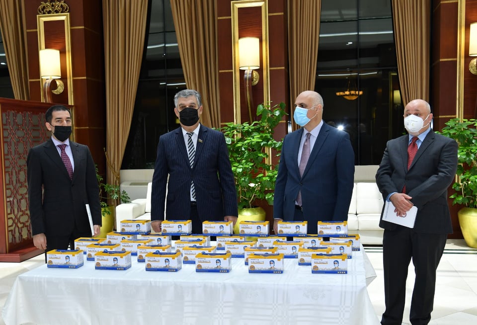 Vyetnam Milli Assambleyası Azərbaycana tibbi maska göndərdi