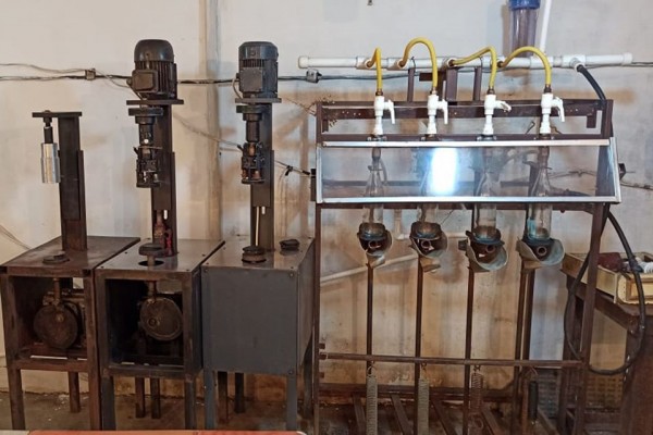 Bərdədə saxta içkilər hazırlayan sex aşkarlandı - FOTOLAR