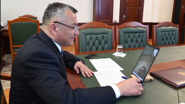 Rövşən Rzayev videoqəbul keçirdi