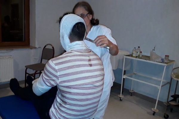 Bakıda ustanı öz çəkici ilə döydülər