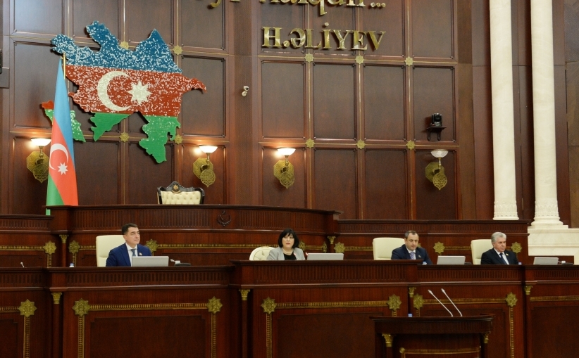 Milli Məclis 7 məsələyə görə iclas çağırdı  