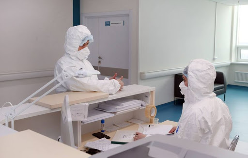 Azərbaycanda 10-a yaxın tibb işçisi koronavirusdan ölüb 