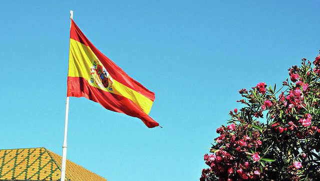 İspaniya sərhədləri açır
