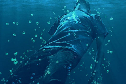 Kürdə bir nəfər batıb