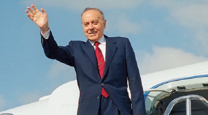 YAP-çı gənclər Qurtuluş Günü münasibətilə videoçarx hazırladl - VİDEO