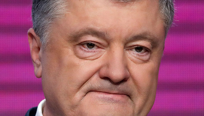 Ukraynanın eks-prezidenti ifadə verməyə başlayıb