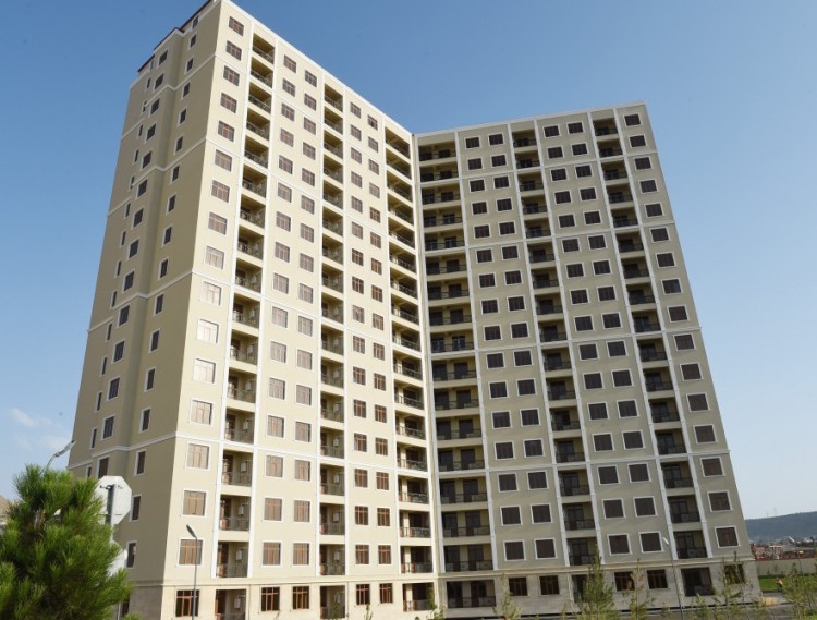 Koronavirus Jurnalistlər binasına da ÖLÜM GƏTİRDİ - FOTO 