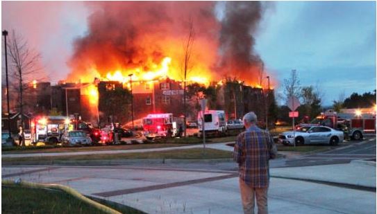 Tbilisidə bazar yandı
