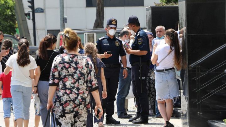 Bakıda daha bir xəstəxananın əməkdaşları ilə bağlı koronavirus İDDİASI