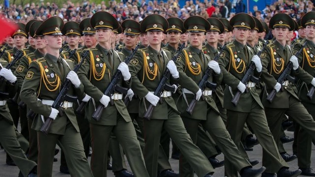 Azərbaycan hərbçiləri Moskvadakı Qələbə paradı üçün məşq edirlər  