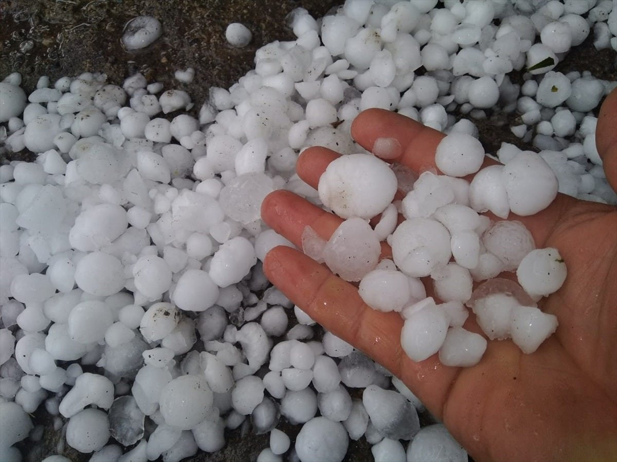 Daşkəsənə dolu yağdı