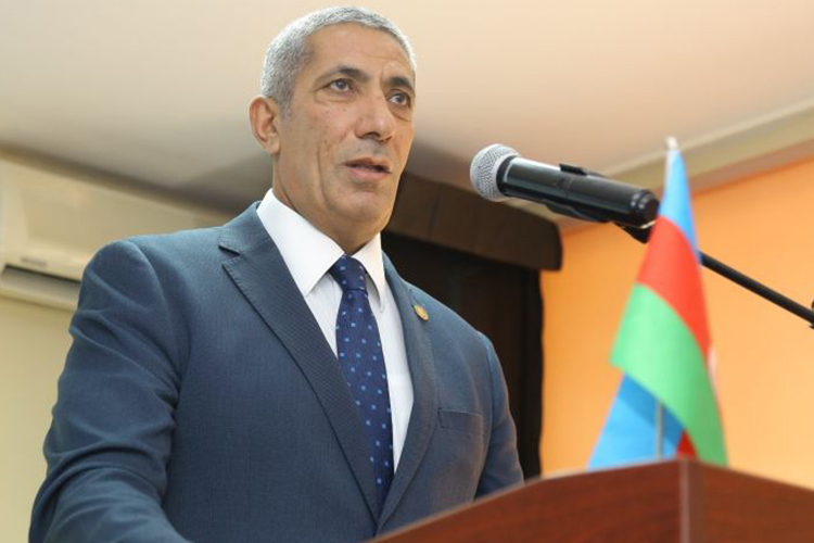 Siyavuş Novruzov siyasi partiyalarla bağlı dəyişiklik İSTƏYİR 