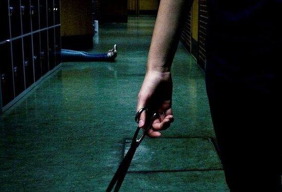 Azərbaycanda bərbər qayçı ilə öldürüldü