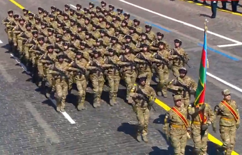 Azərbaycan hərbçiləri Moskvadakı qələbə paradında - FOTOLAR 