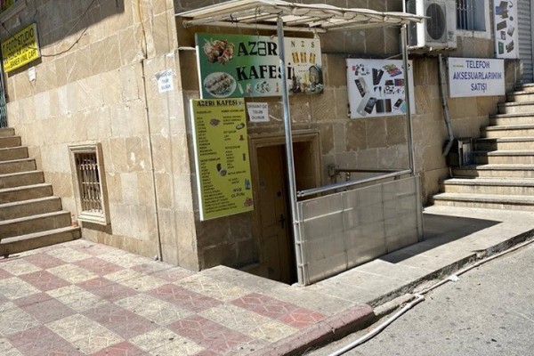 Bakıda karantin qaydalarını pozan kafe aşkarlandı - FOTO