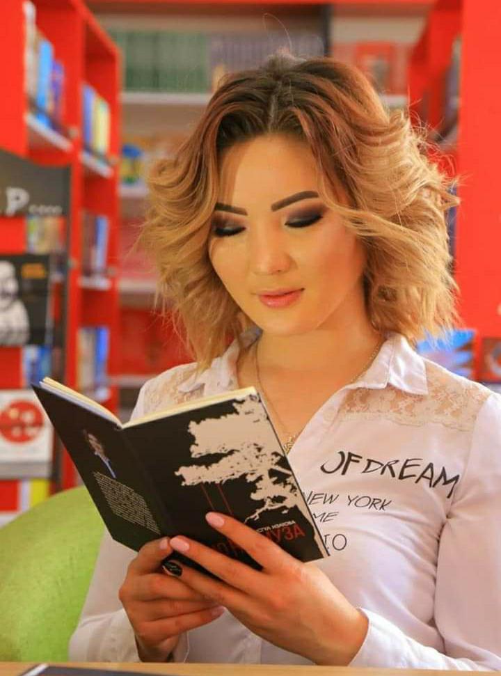 Tanınmış qırğız şairəsi koronavirusa yoluxdu