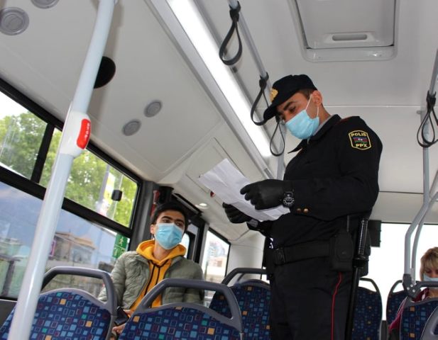 Bu gündən maska taxmayanlar avtobuslara buraxılmayacaq - RƏSMİ