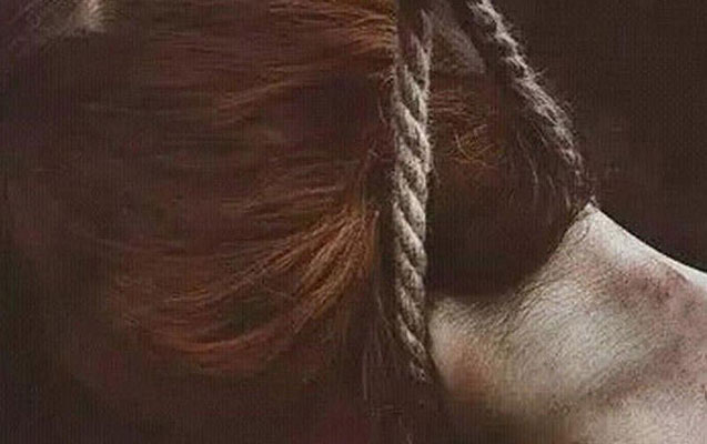 Qaxda 3 uşaq anası intihar etdi