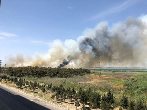 Ceyranbatan su anbarı yaxınlığında yanğın...
