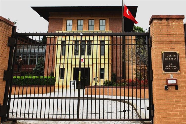 Türkiyə ABŞ-da Atatürkün heykəlinin təhqir olunmasını araşdırır