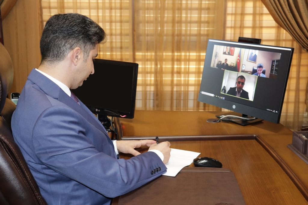 İcra başçısı və deputat vətəndaşları onlayn qəbul etdi - FOTO  