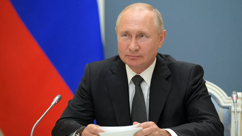 Putin referendumda səs verdi
