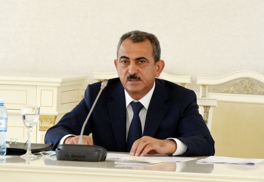 Qorxmaz Hüseynov deputatların suallarını CAVABLANDIRDI  