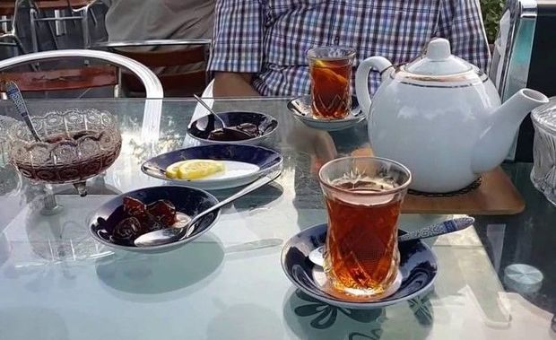 Yevlaxda qanunsuz fəaliyyət göstərən çayxana aşkarlandı