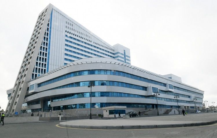 “Yeni klinika” işçi AXTARIR