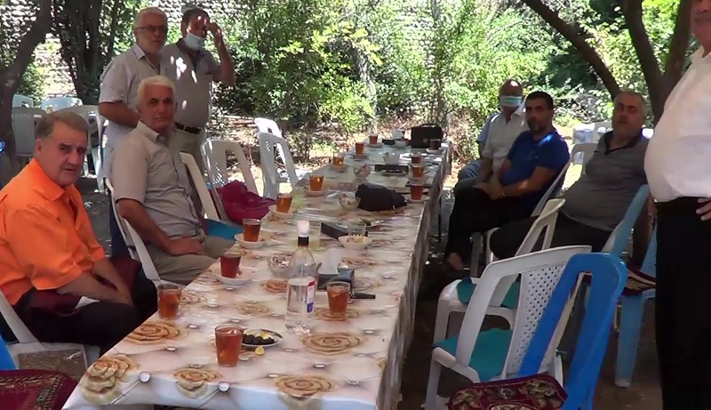 Yas mərasimi keçirənlər həbs olundu - FOTO